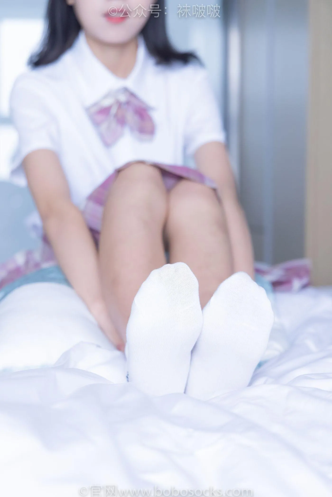 [BoBoSocks袜啵啵]NO.052 瑶瑶-JK制服、帆布鞋、白棉袜、裸足 [133P]插图
